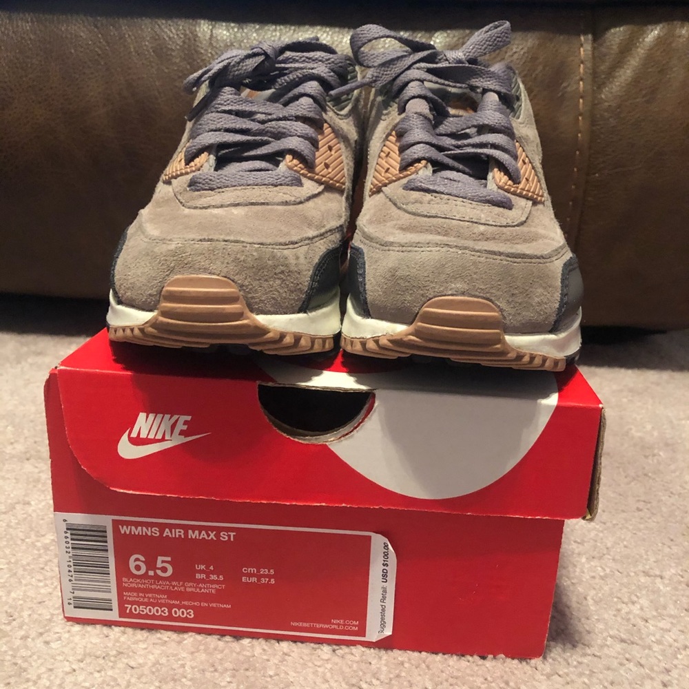 Air Max St